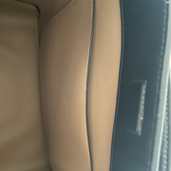 Michael Kora Tote Bag - Picture 3 of 8